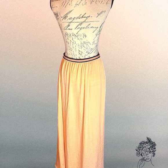 Zara Woman Long Pleated Peach Maxi  Skirt M - Picture 6 of 7